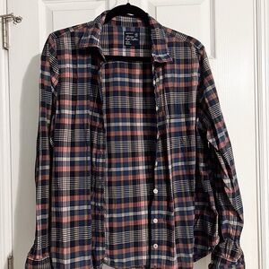American Eagle Plaid Button-Up Shirt